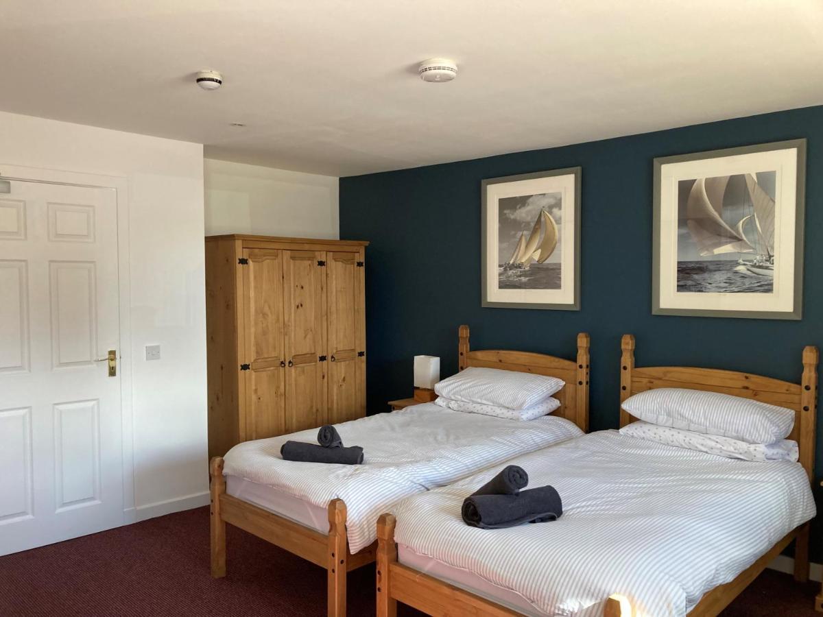 Oban Suites And Lodges By The Sea Bagian luar foto