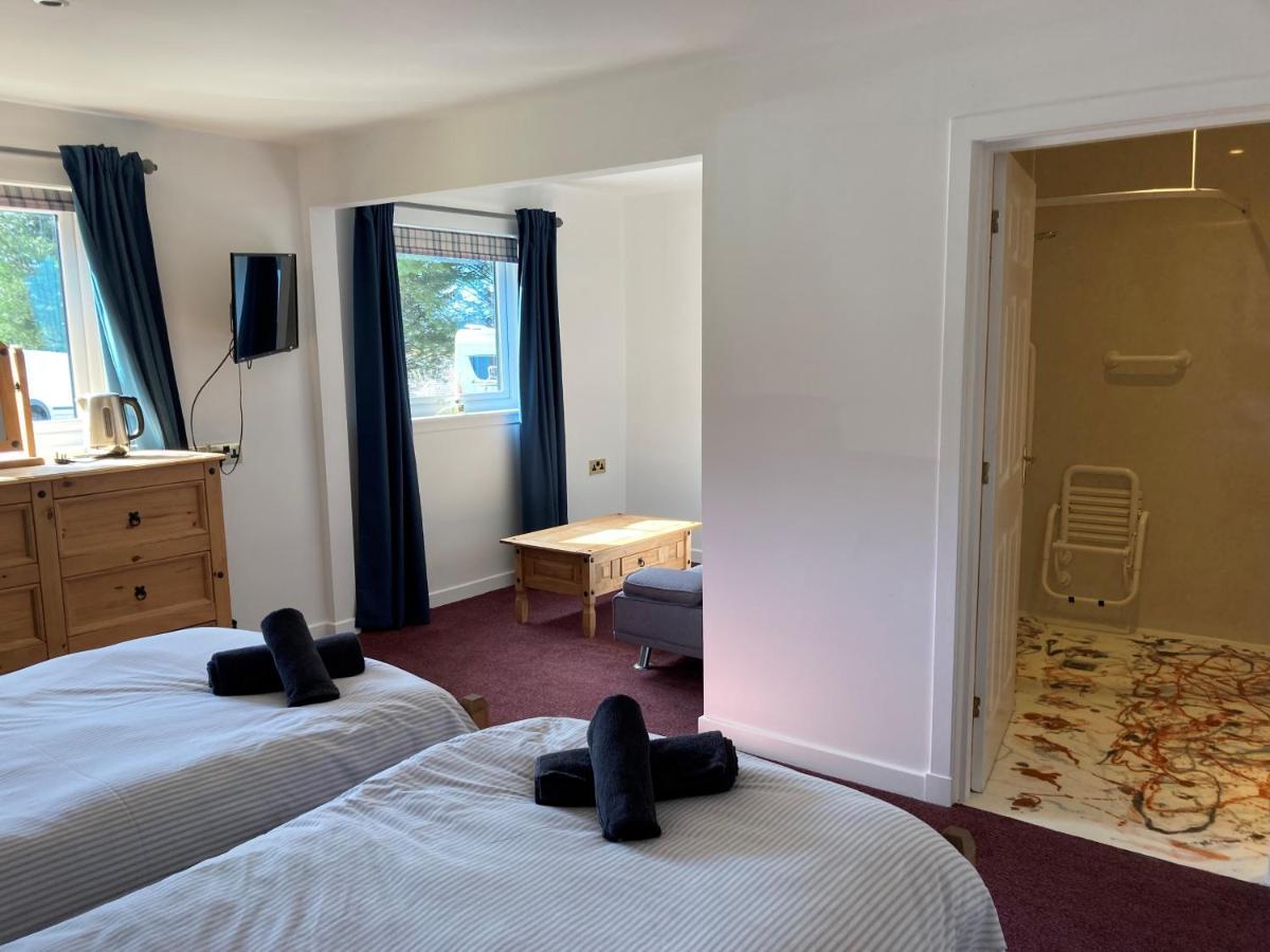 Oban Suites And Lodges By The Sea Bagian luar foto